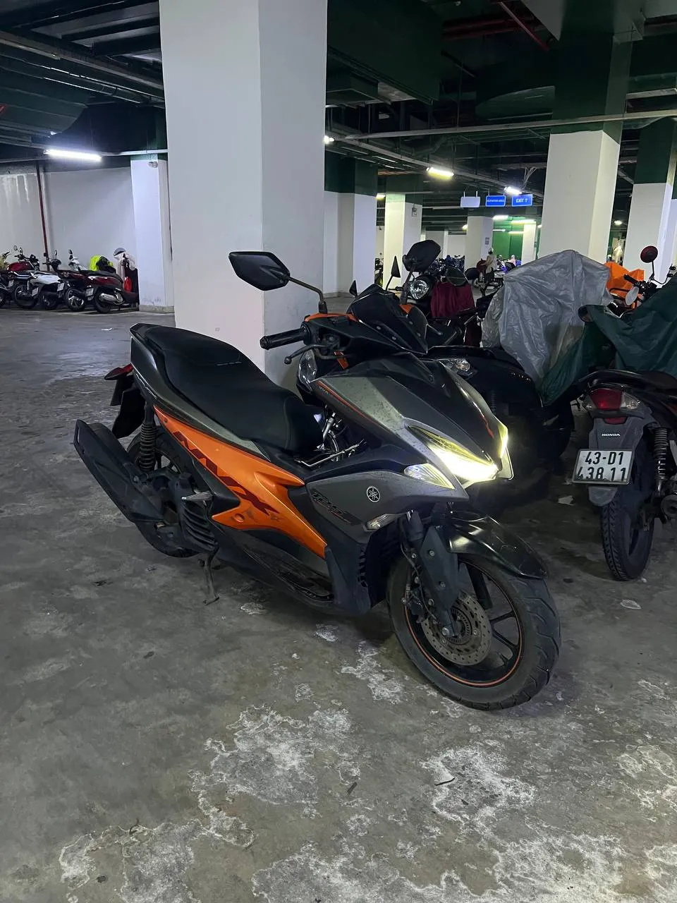 Продам мопед Yamaha Nvx 2019 года 125 кубов