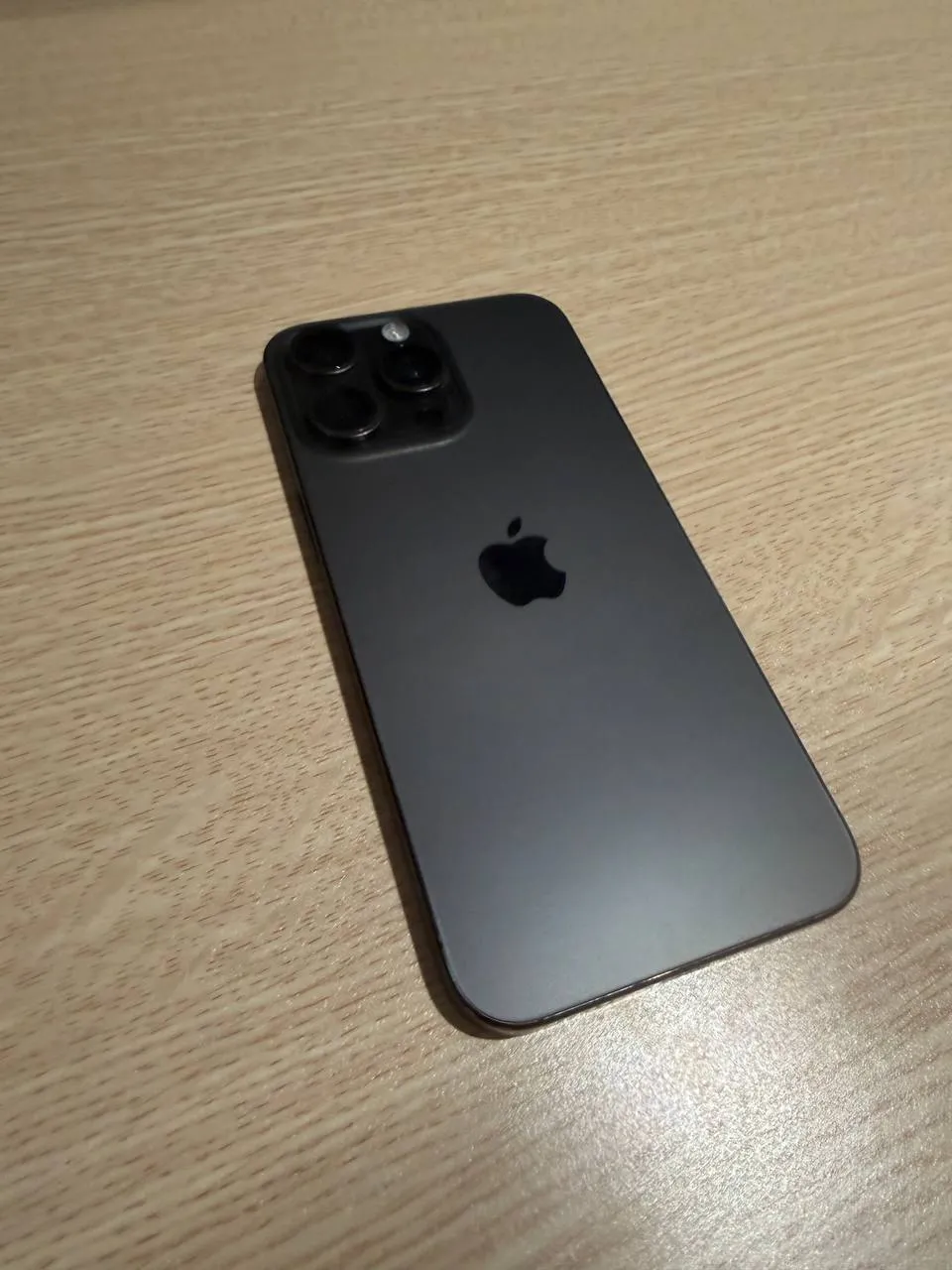 iPhone 15 Pro Max 512 ГБ — Black Titanium (чёрный титан)