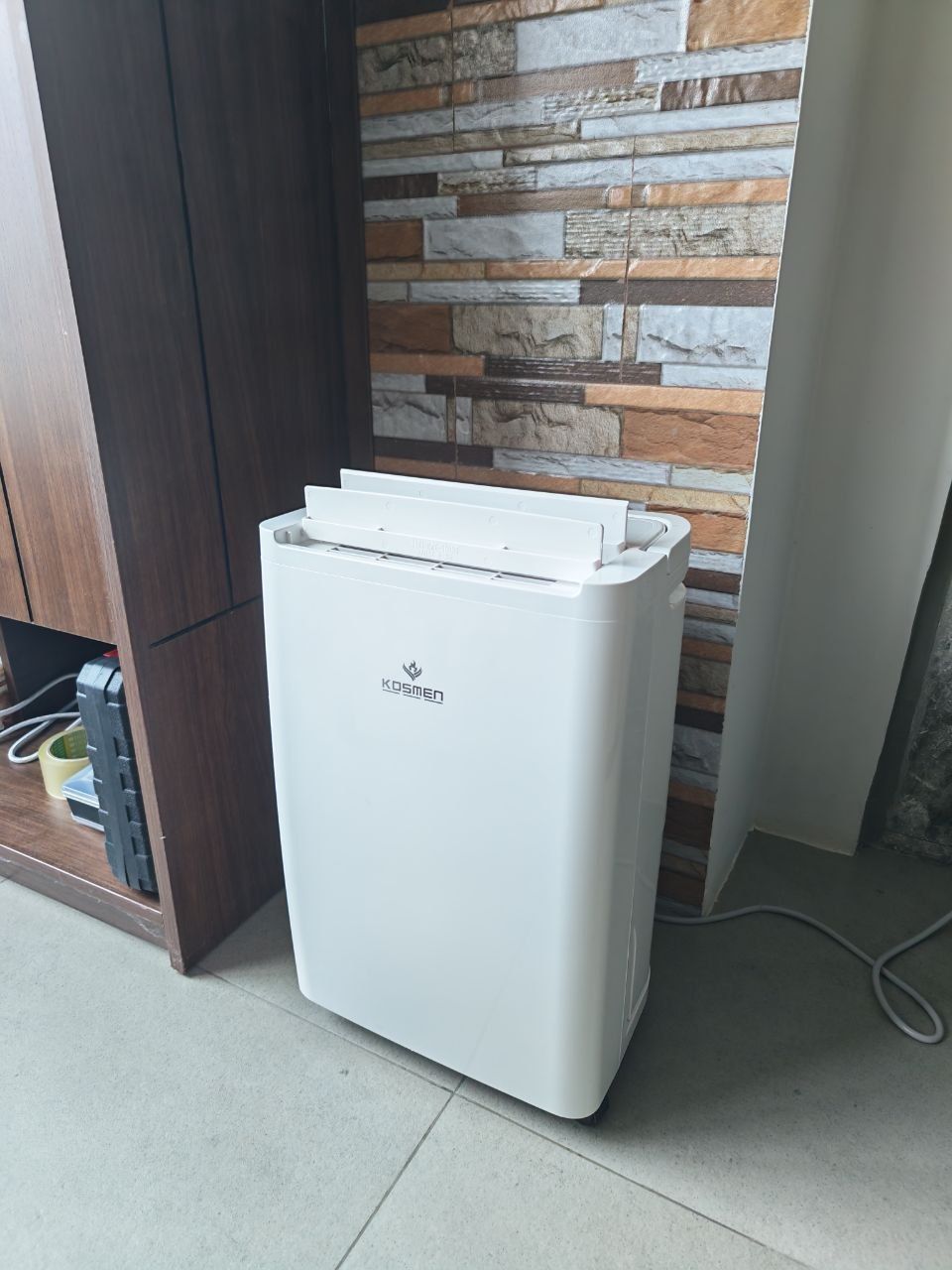 Продам осушитель воздуха Kosmen KM-12W — 2 000 000 VND.