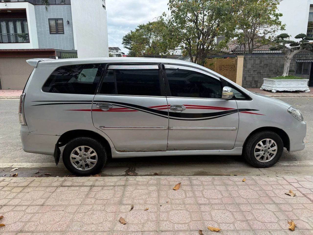 🚗 ПРОДАМ TOYOTA INNOVA 2008