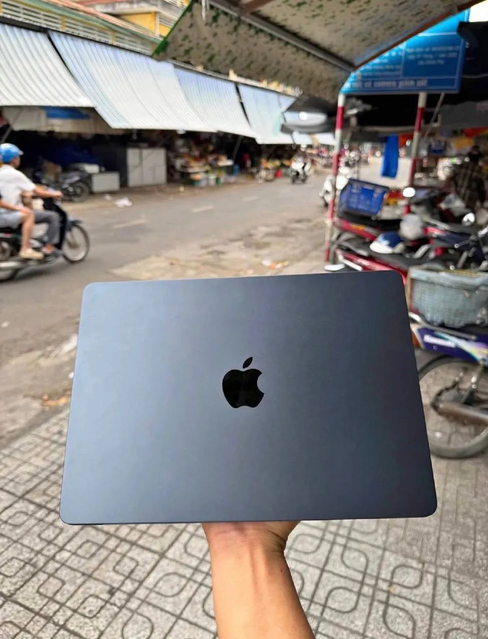 MacBook Air m5 13inch 512gb 24gb 10CPU 10GPU