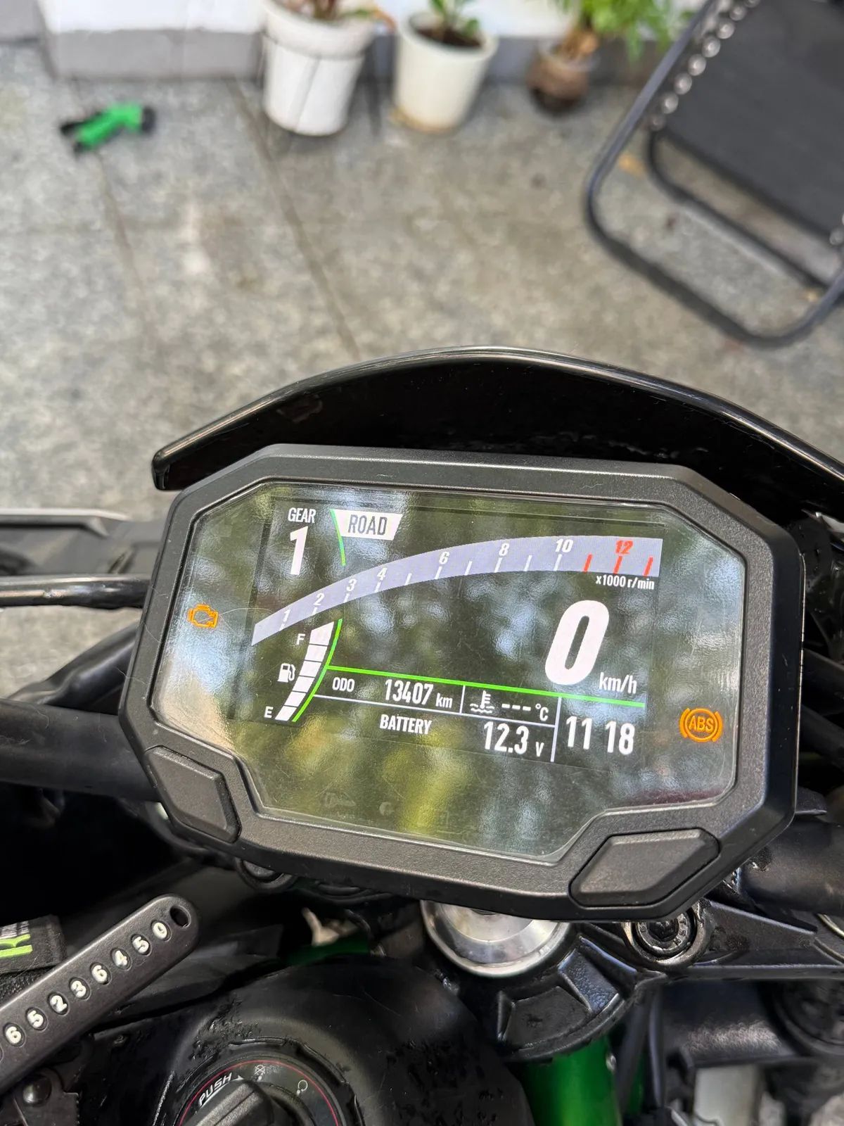 Продаётся Kawasaki Z900 2023 года, пробег 13+ тыс. км, состояние отличное. Все жидкости и расходники поменяны, новый акк