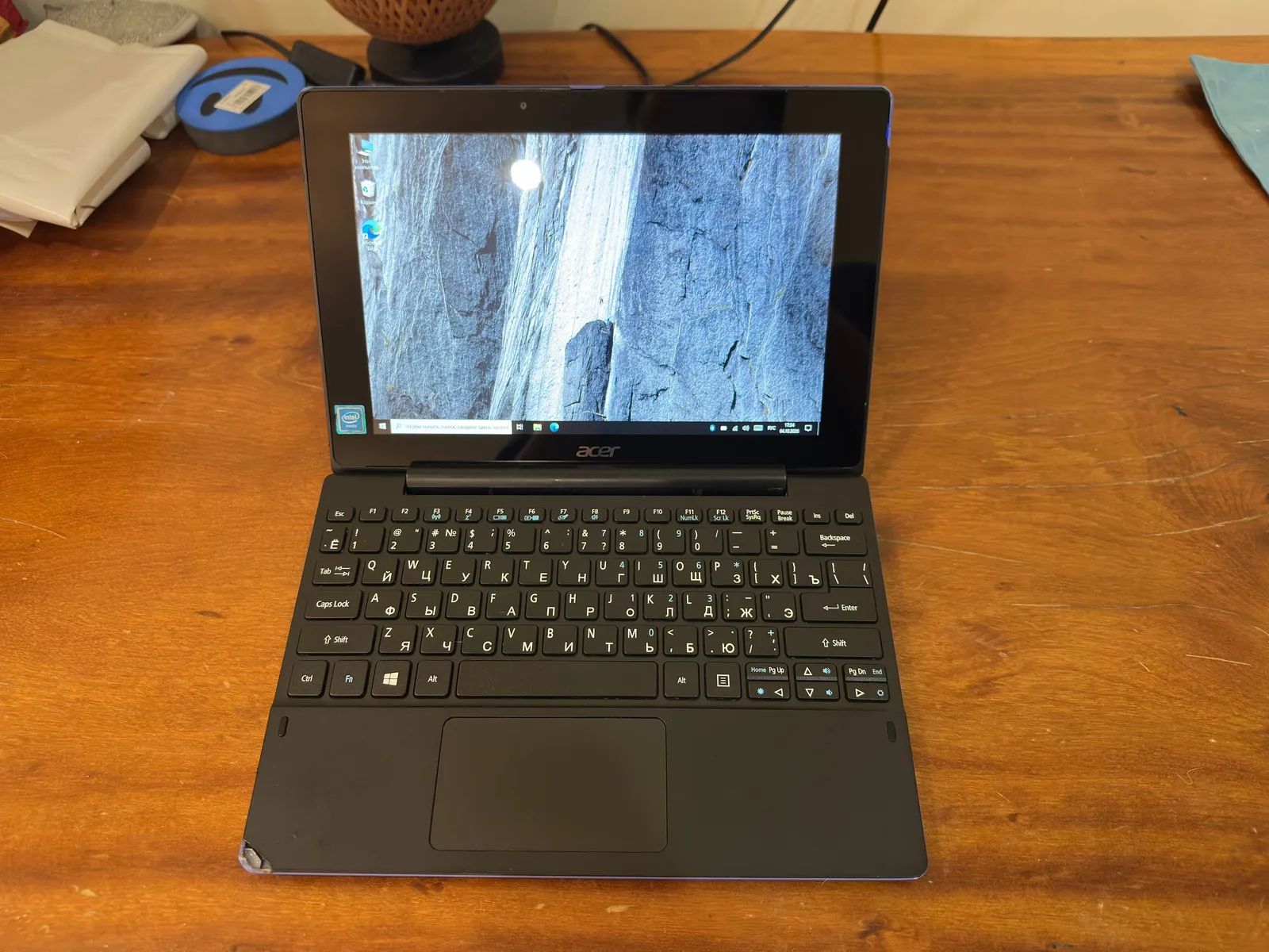 Планшет/ноутбук Acer Aspire SW3 на Windows 10