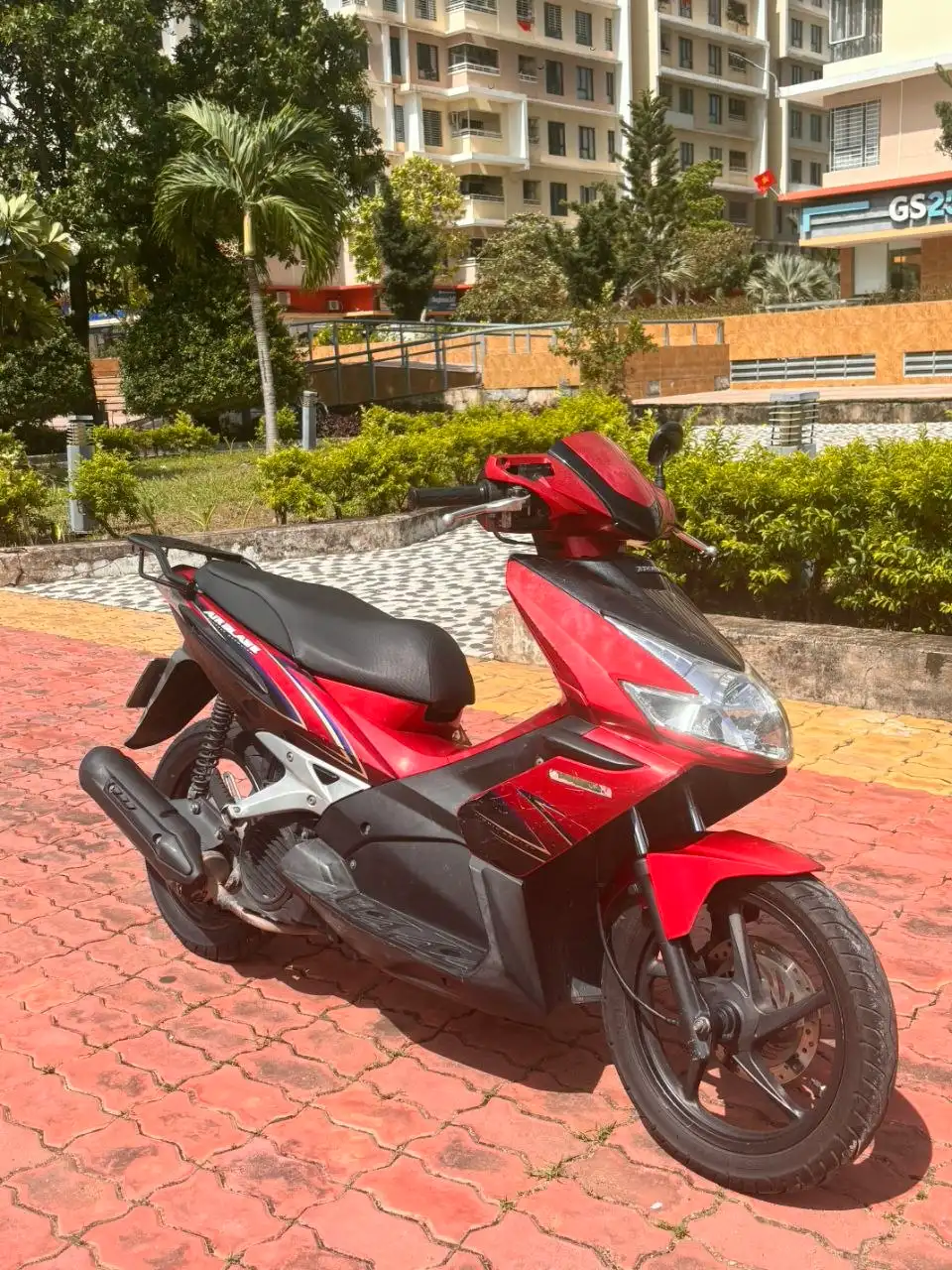 Продаю Honda Air Blade 110cc FI (2009 год), байк использовался для личного пользования.