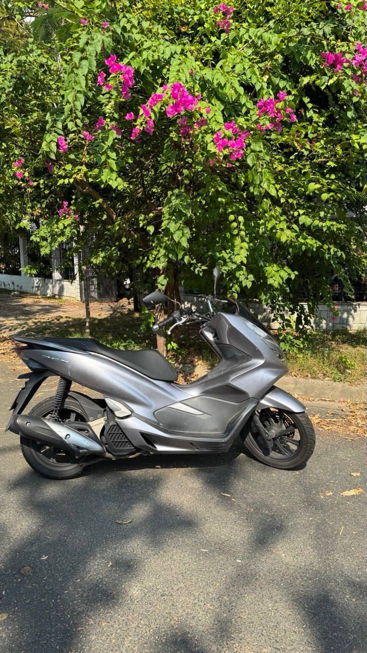 Honda PCX 2018 третье поколение.