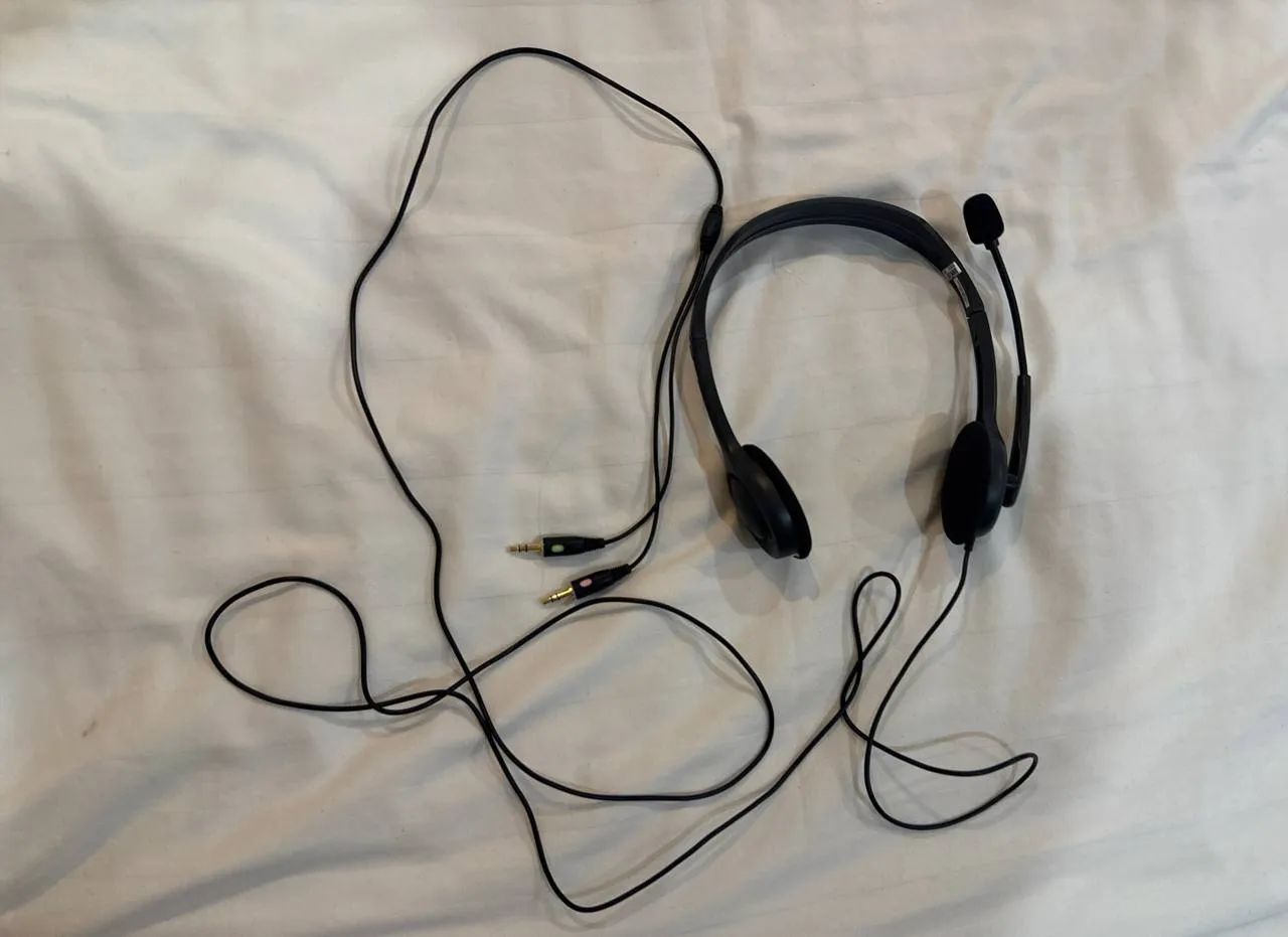 Продам наушники LOGITECH