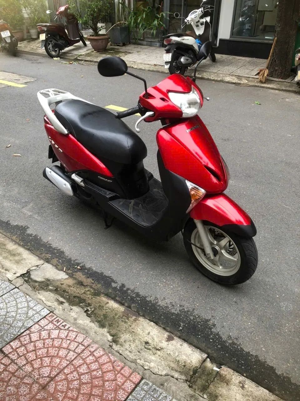 Мотобайк Honda Lead