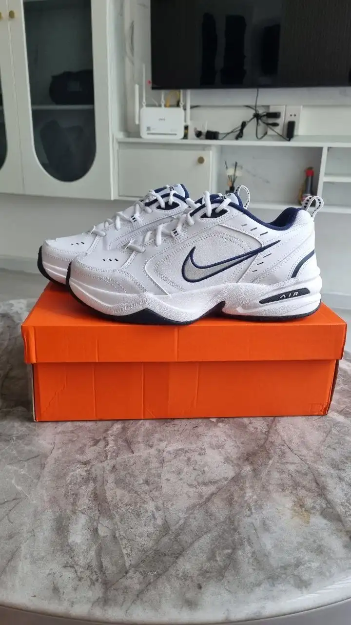 Новые красовки Nike (размер - 42)