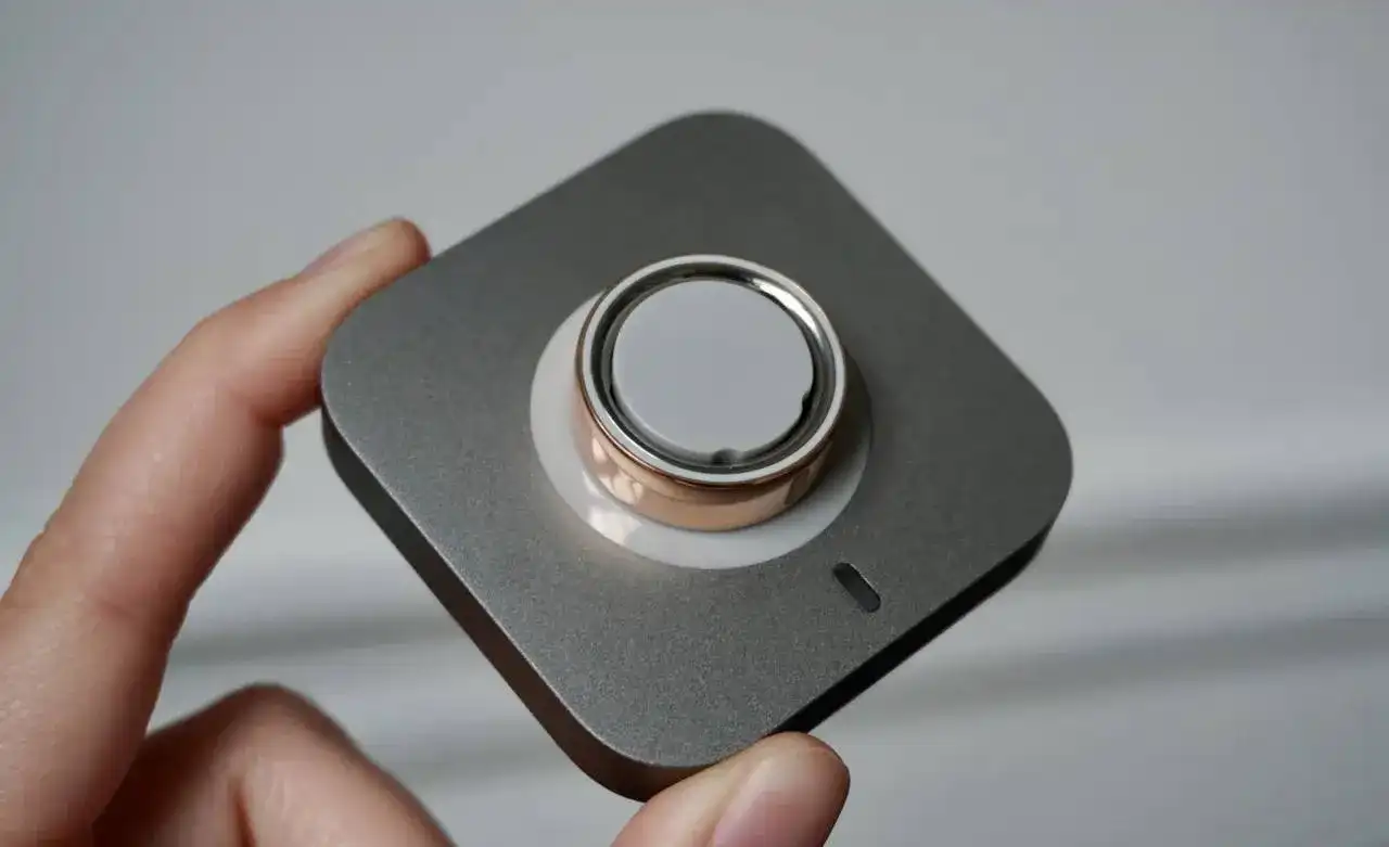 💍 Oura Ring 4 (умное кольцо)