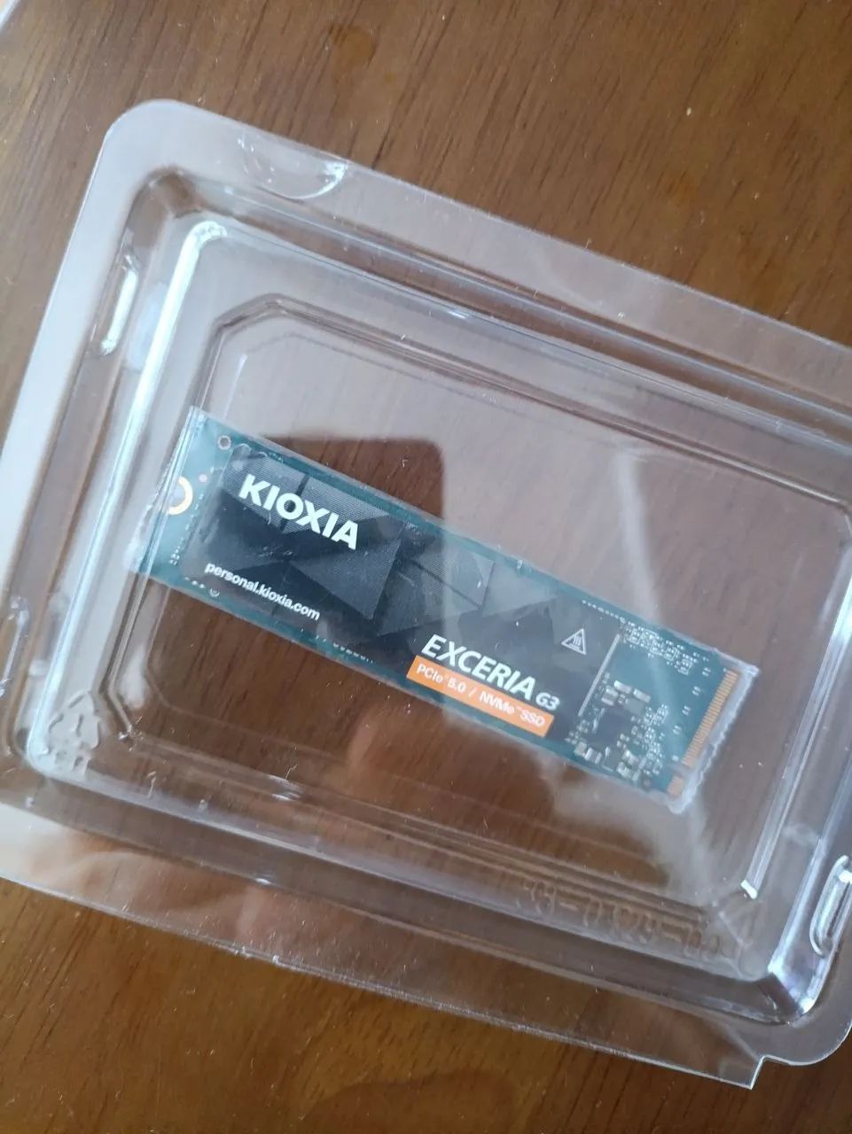 Новый, нераспечатанный очень быстрый SSD
