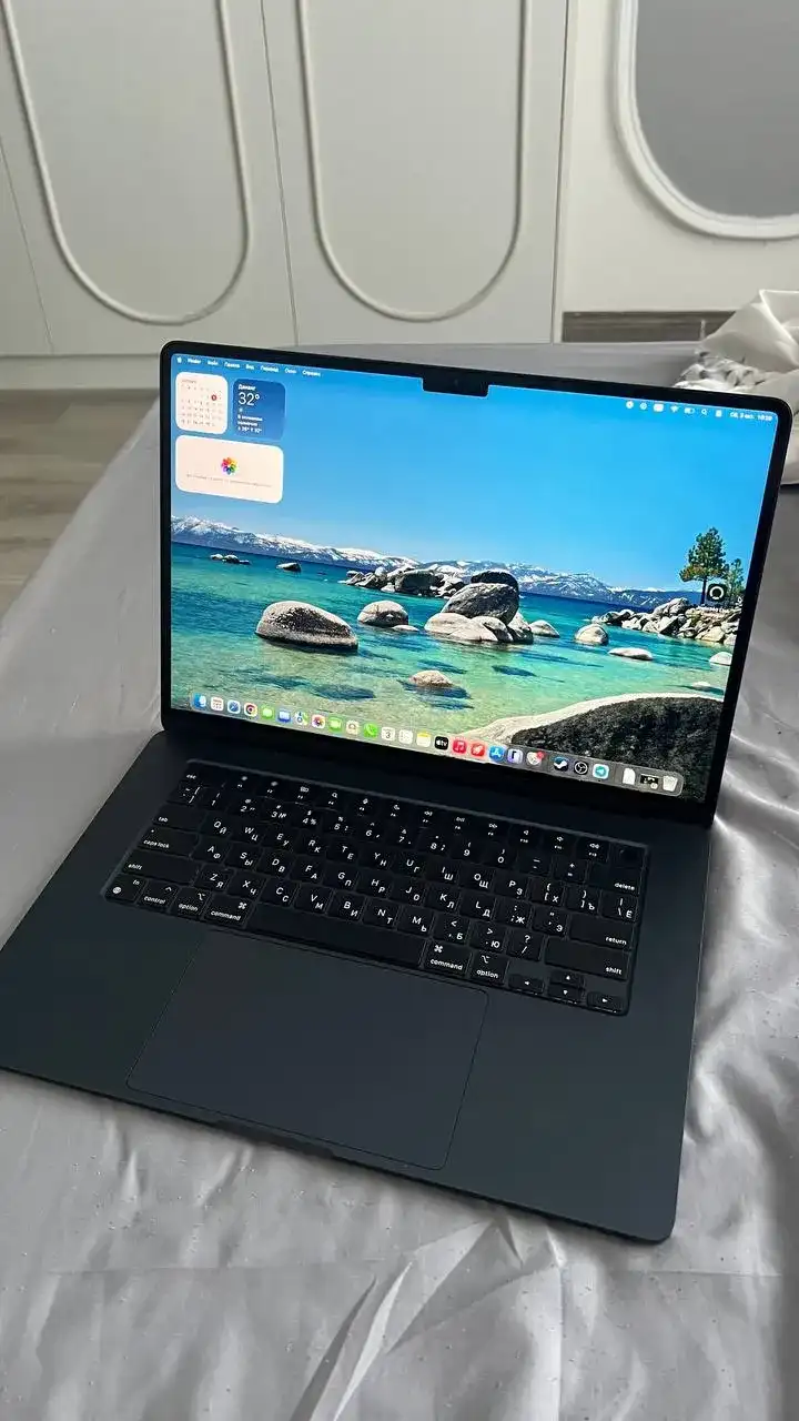 Продам MacBook Air 15 M3 8/512 23млн донгов