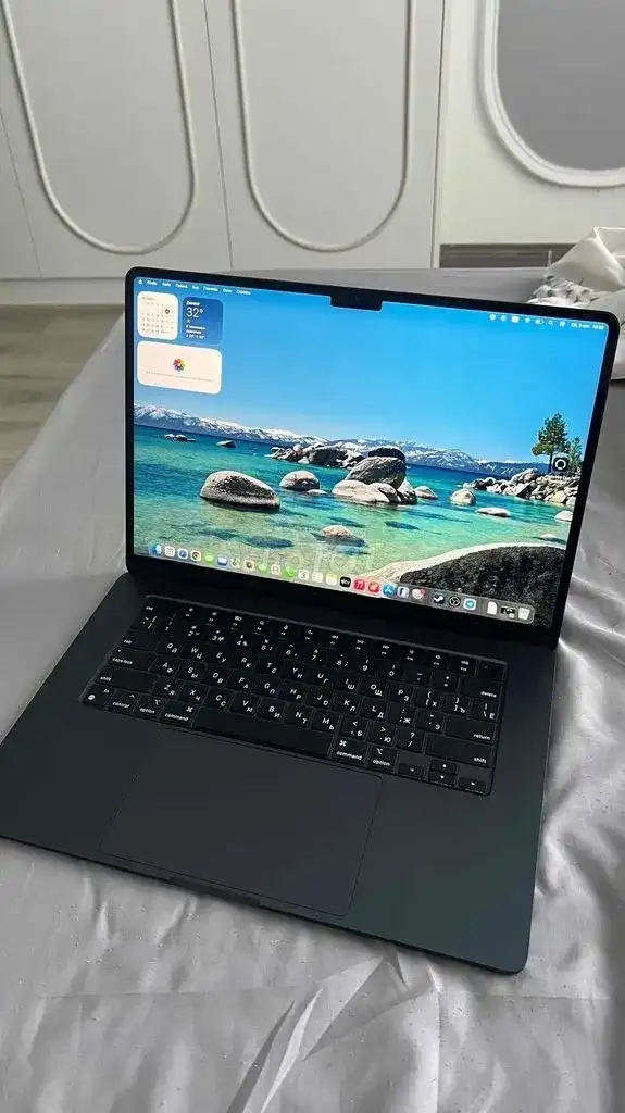 🏠 Apple MacBook Air M3 8GB/512GB чёрный, как новый