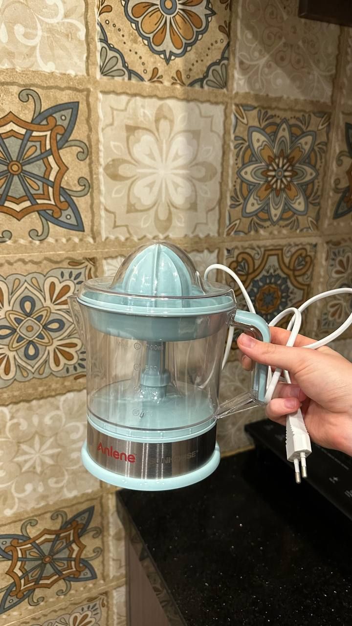 Продам соковыжималку