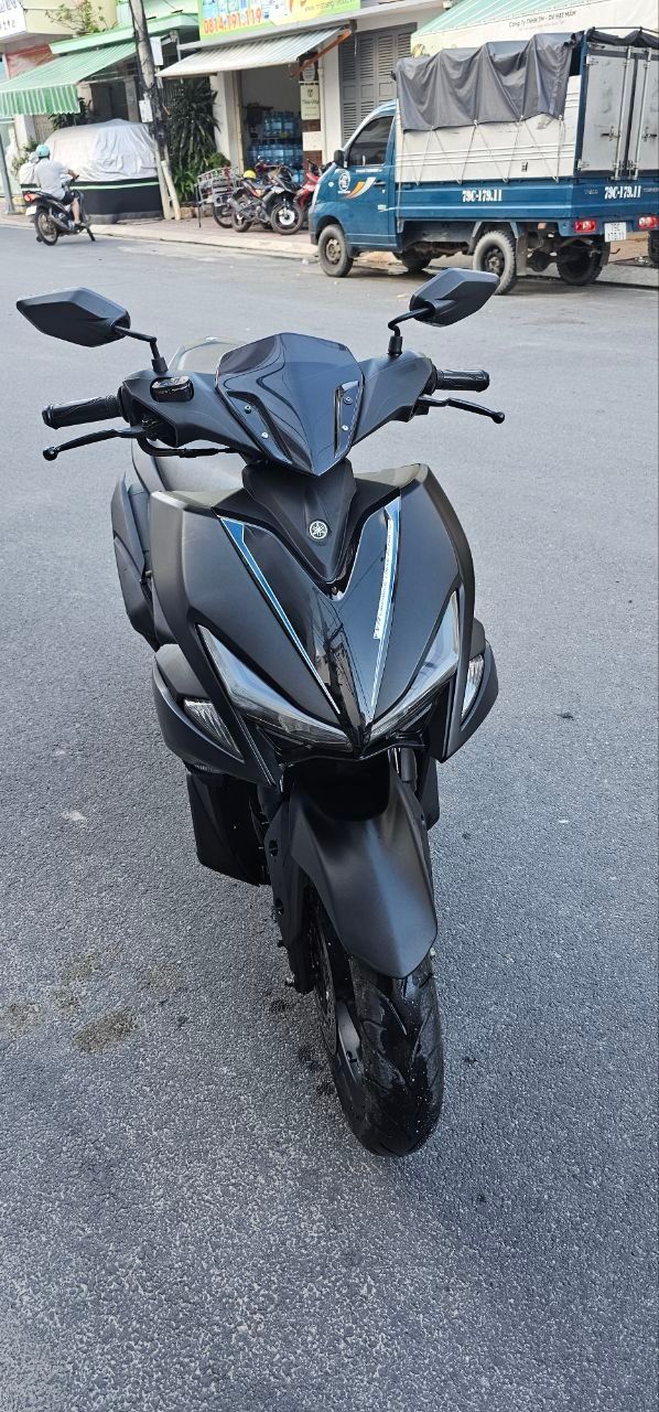 Продаю байк Yamaha NVX 125cc переделан двигатель на 155 (динамика отличная)