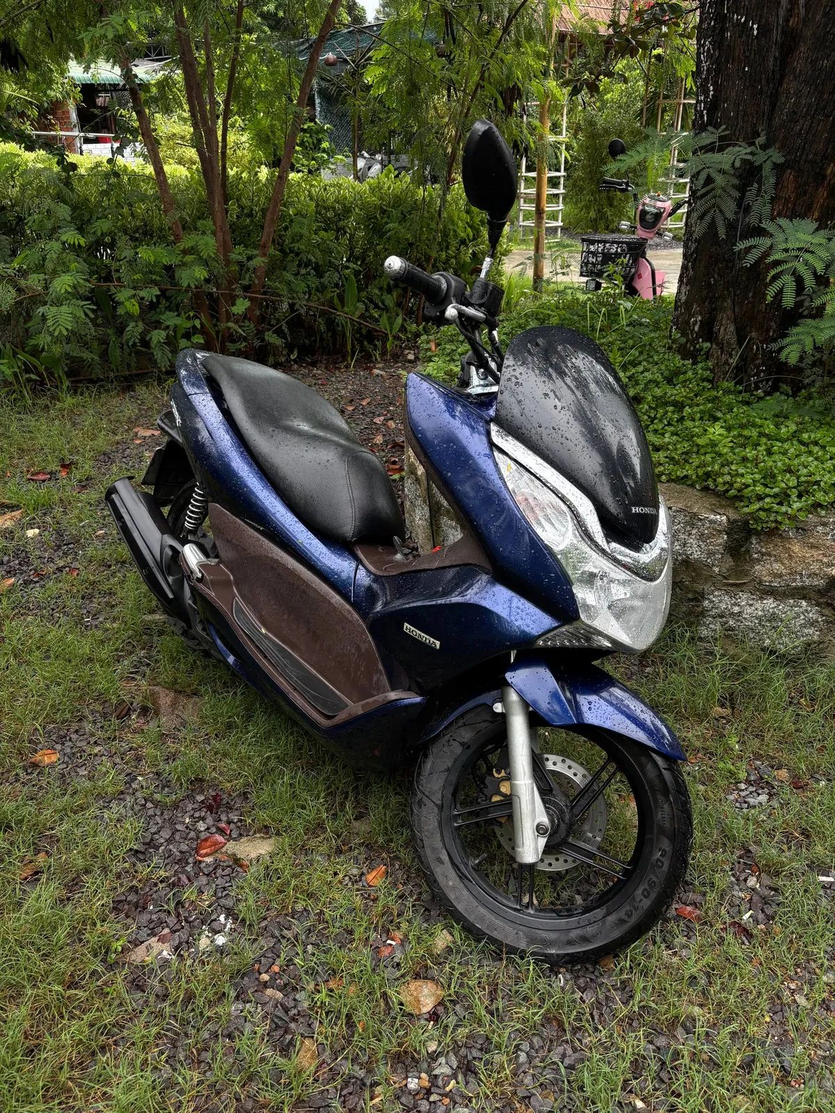 Продаю Honda PCX 125, 2011 года.