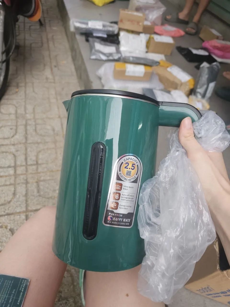 Продам чайник. Новый. Забирать scenia bay. 150000