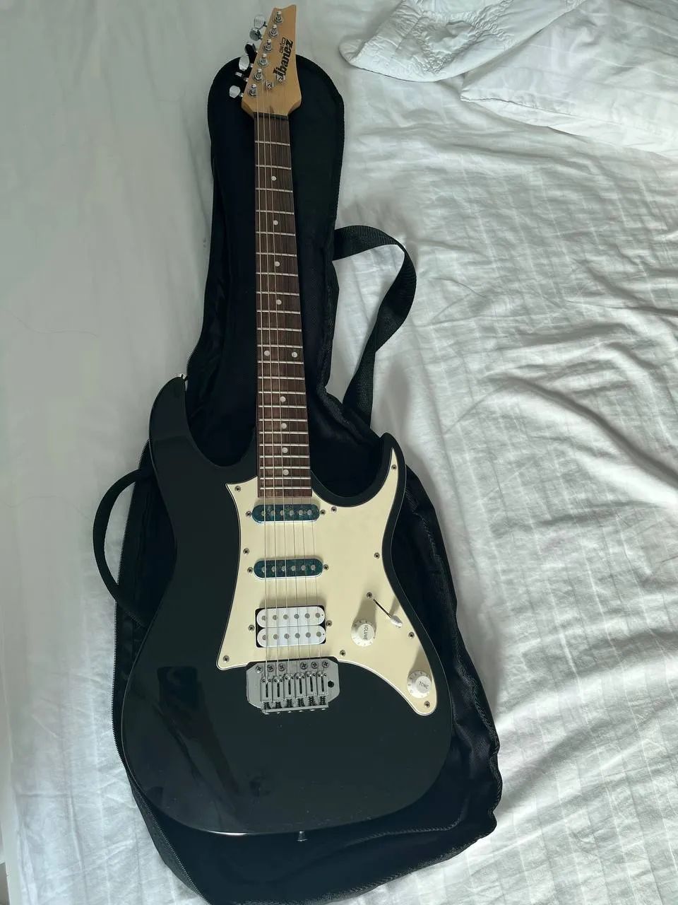продам электрогитару Ibanez gio