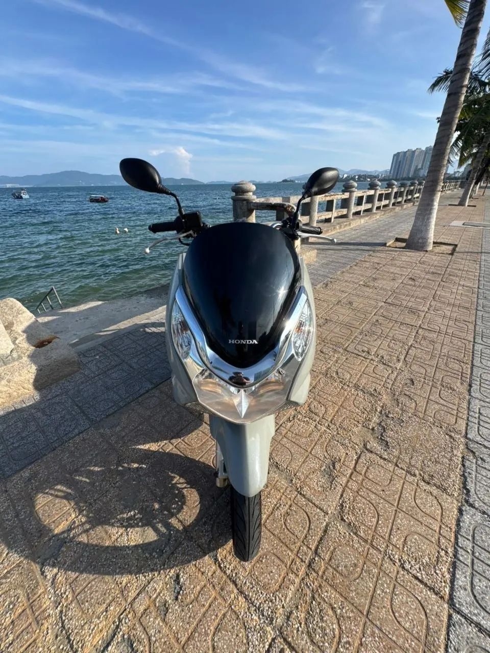 🛵 Honda PCX 125, 2011 год — первое поколение