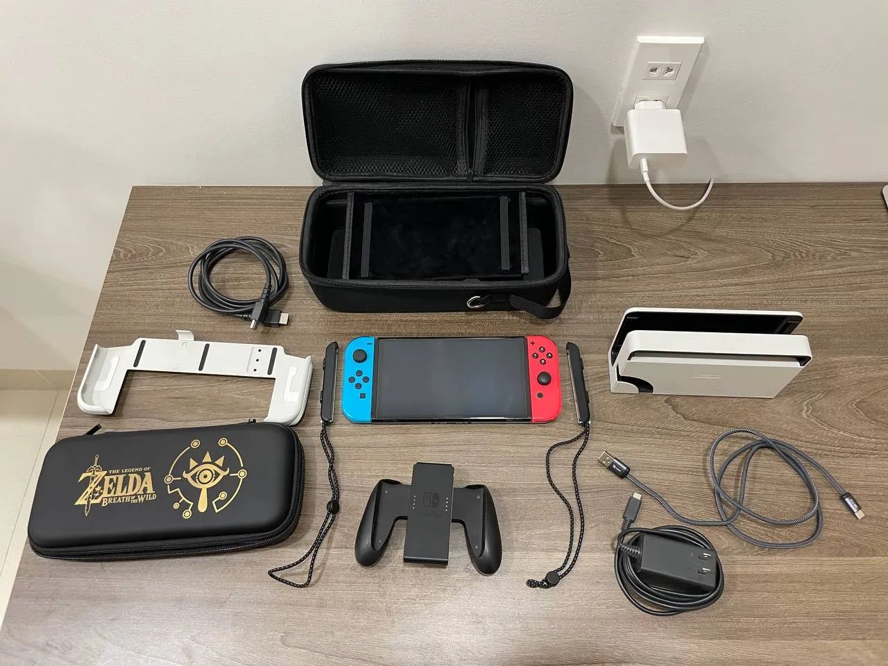 Продам Nintendo Switch OLED