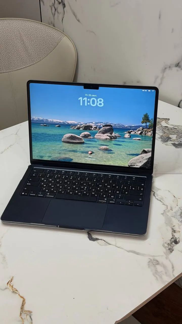 Продается MacBook Air M5