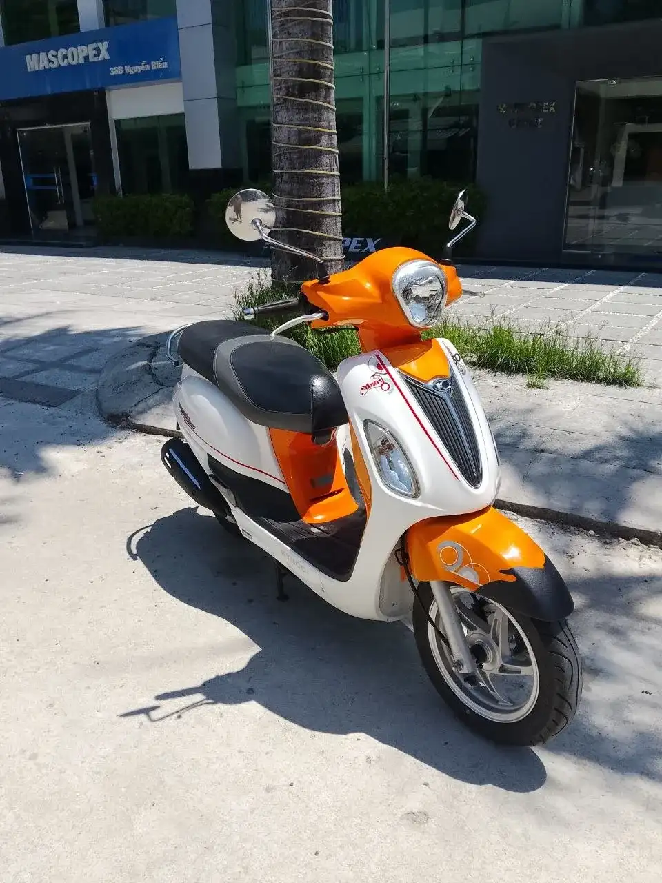 В продаже kymco candy 50cc. Права не нужны! Обслужен полностью, новая резина, новый вариатор. Без царапин! Цена 15,5 млн