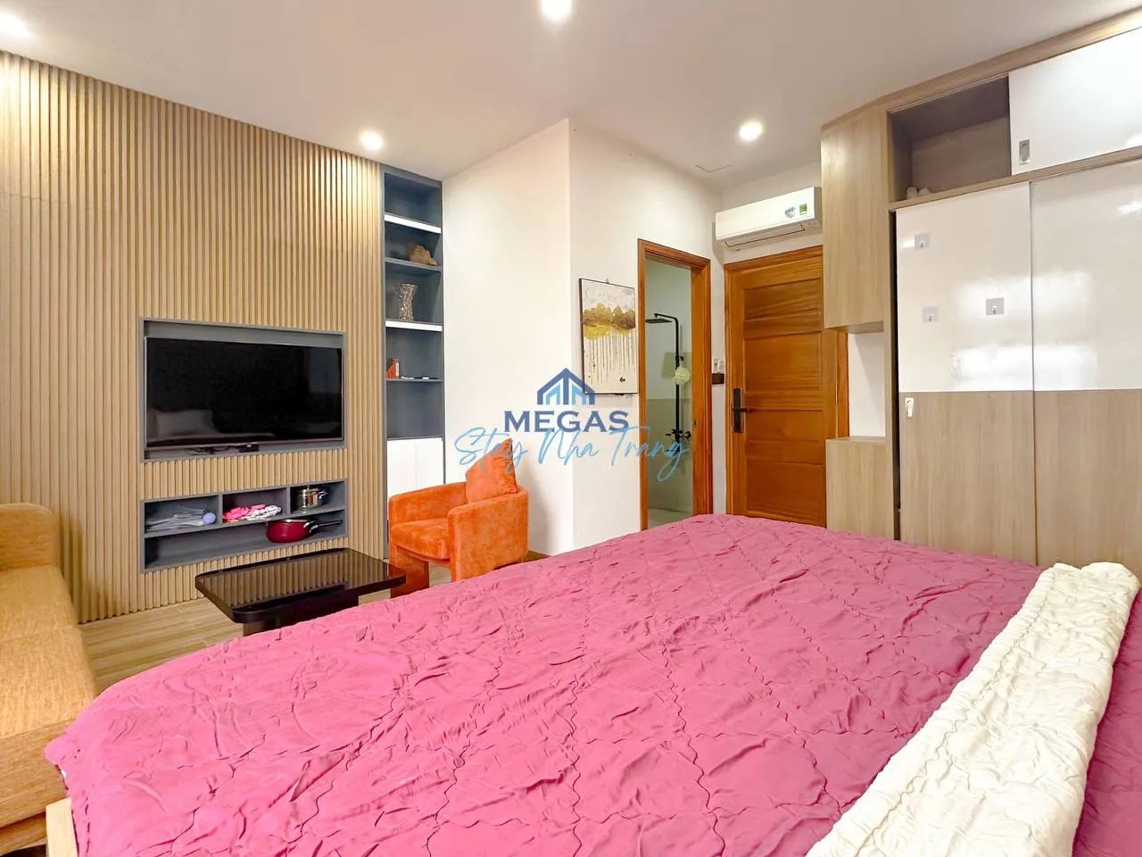 💥 1-BEDROOM PENTHOUSE FOR RENT – CITY VIEW – CENTRAL LOCATION