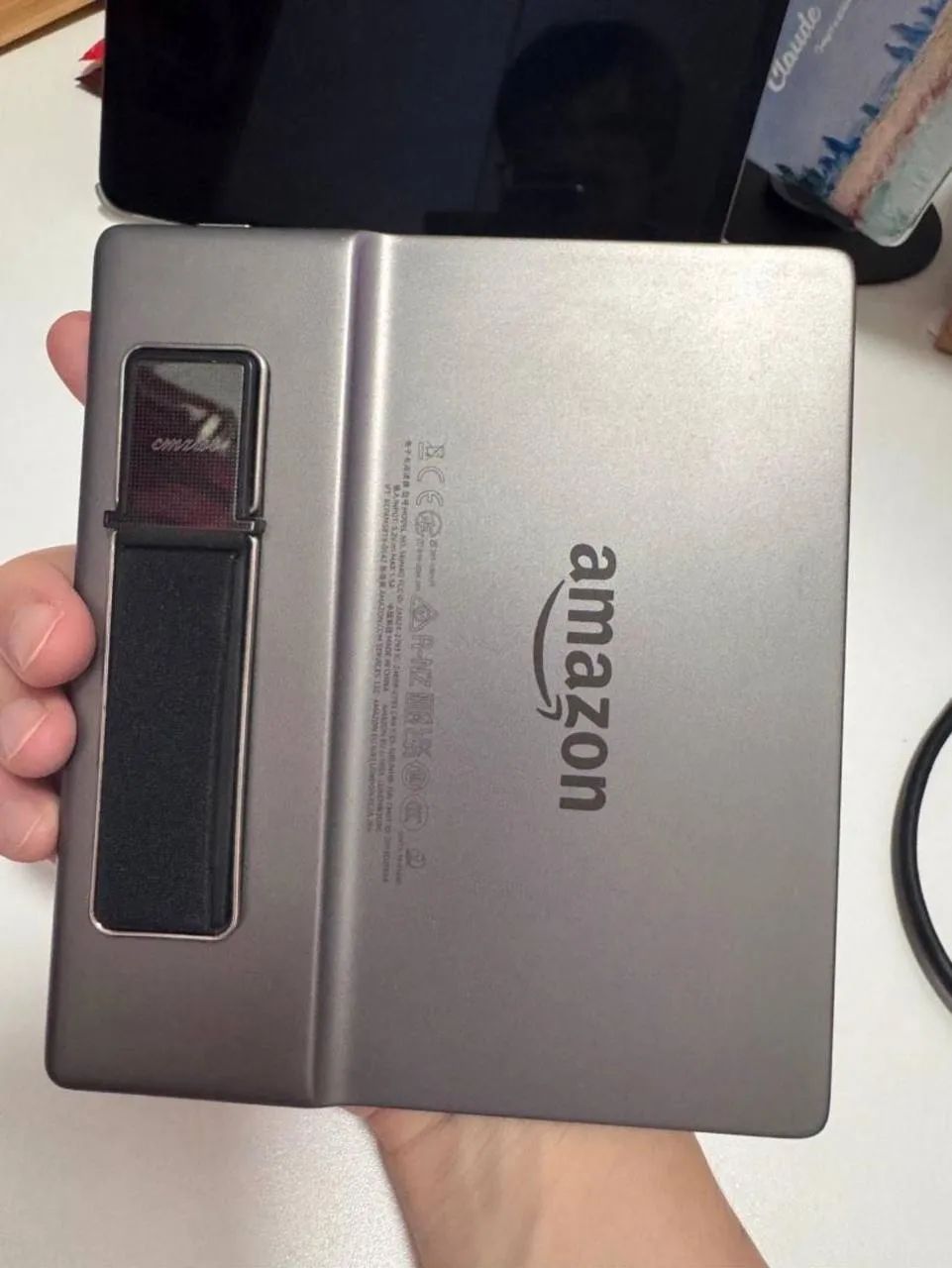 Amazon Kindle Oasis 3 (10th Gen) — 7”