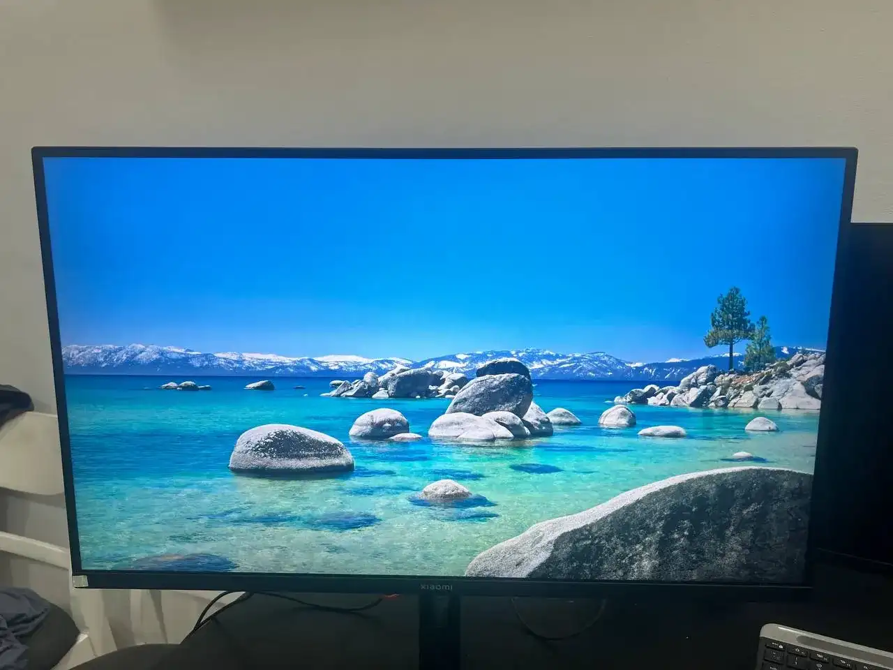 1. Монитор Xiaomi 2K Monitor A27Qi — 2 500 000 ₫